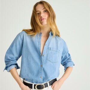 NWT  J.Crew Garcon classic chambray shirt size large